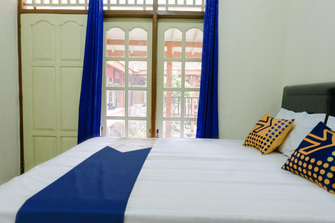 Hotel Spot On 2875 Madani Family Syariah